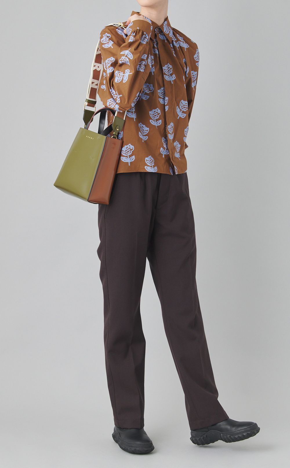 MUSEOロゴストラップレザーミニバッグ