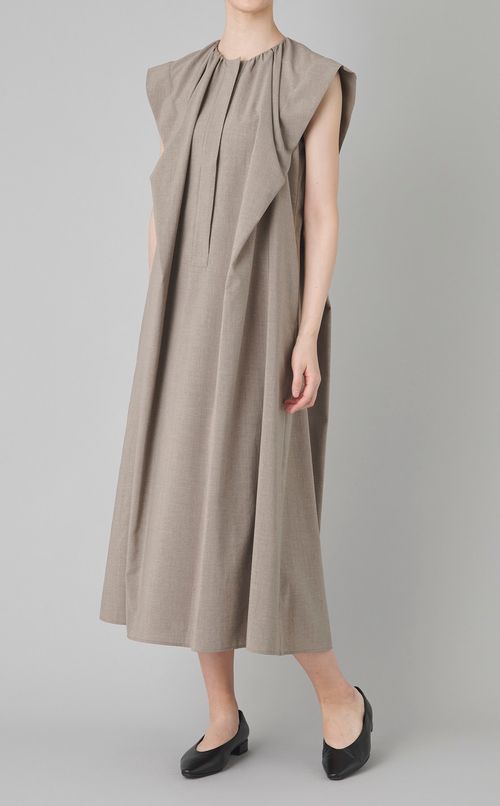 フレンチスリーブAラインタックワンピース