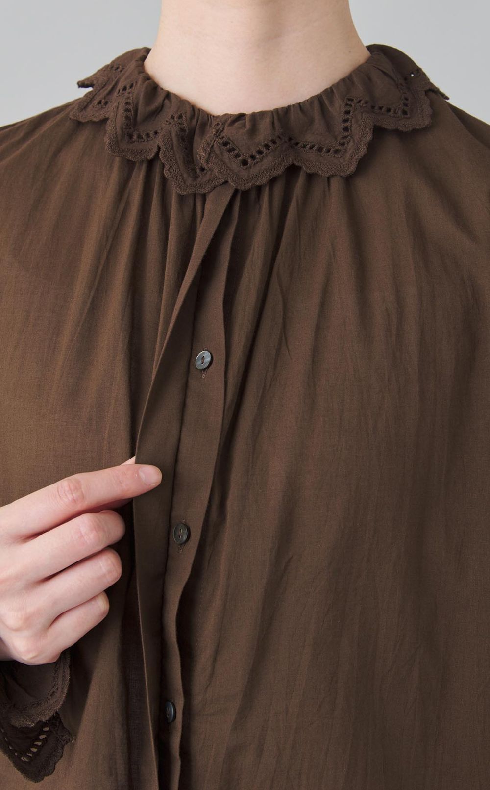 スカラップフリルブラウス