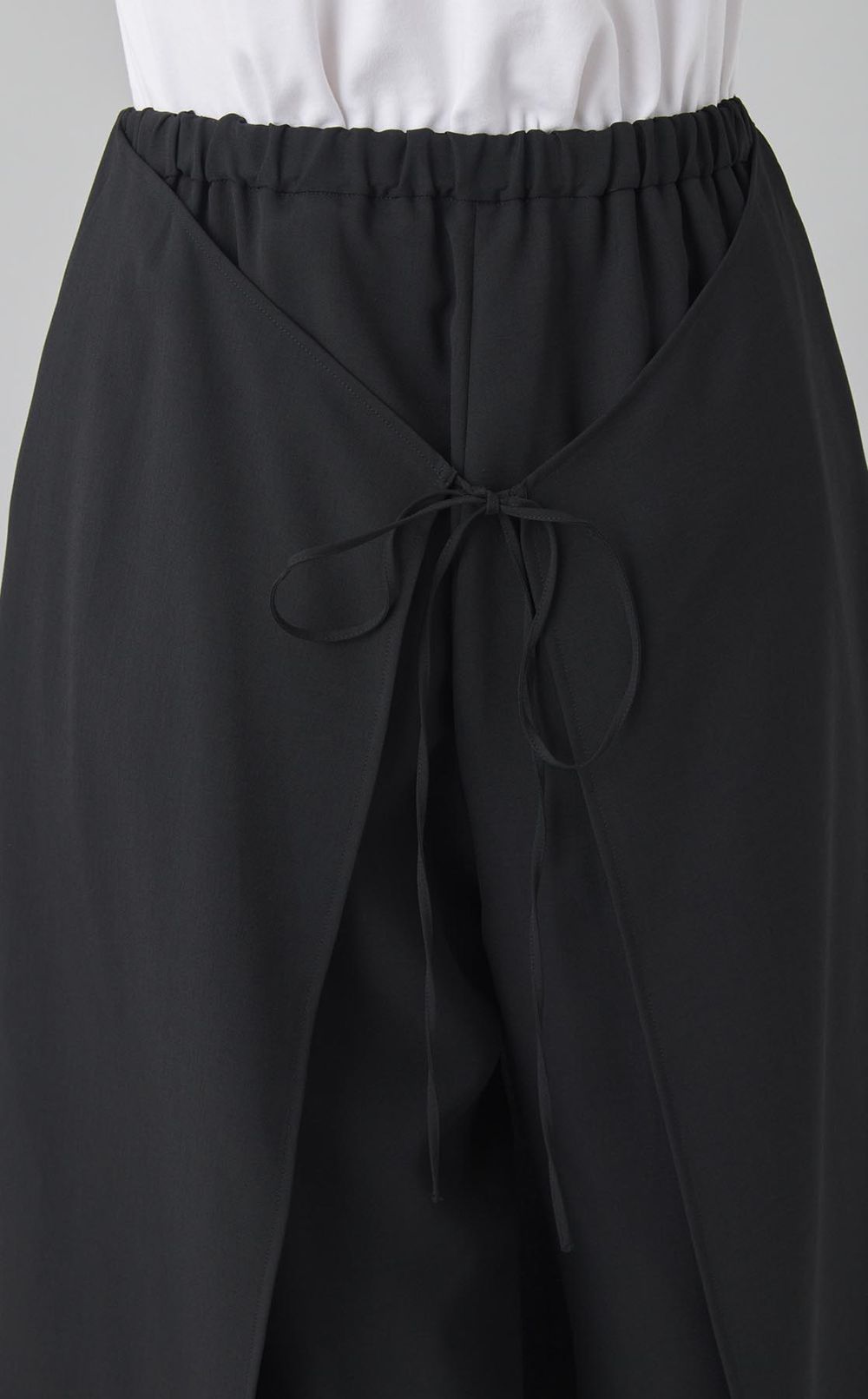 スカートレイヤードサテンパンツ