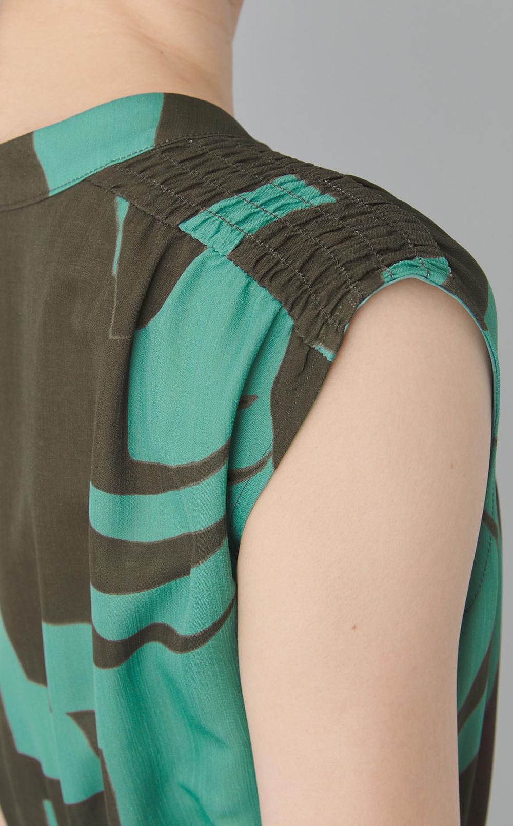 ゼブラプリントマキシワンピース