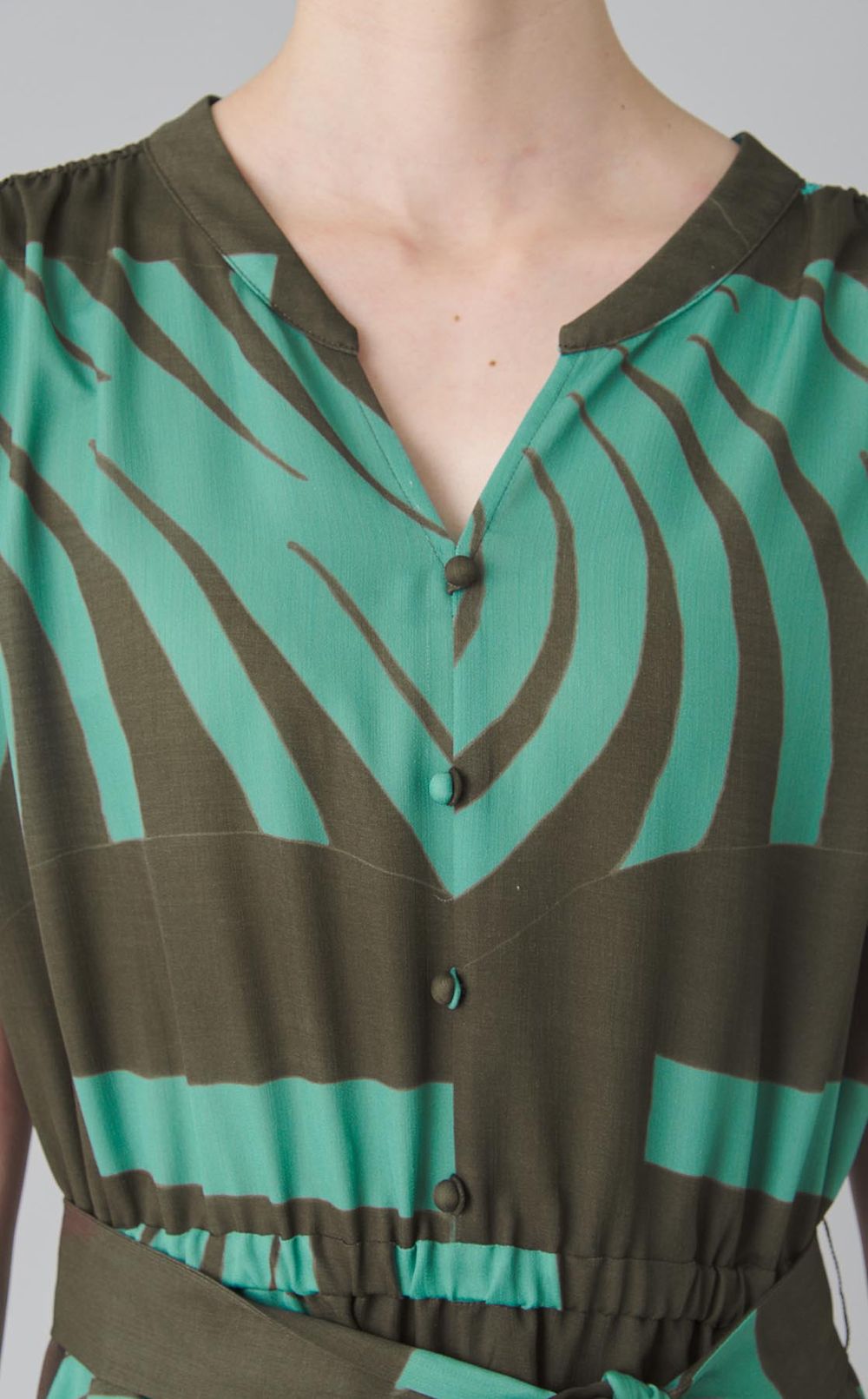 ゼブラプリントマキシワンピース