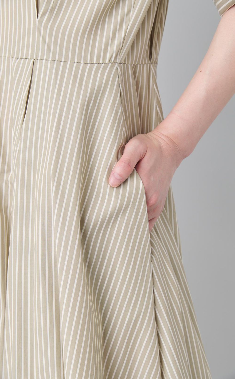 ストライプギャザーシャツワンピース