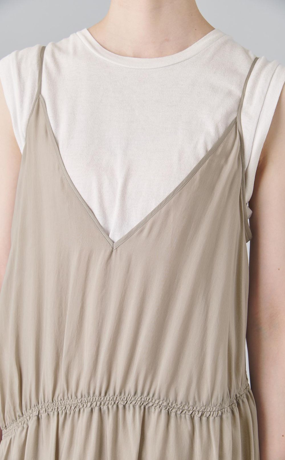 ギャザーキャミソールワンピース