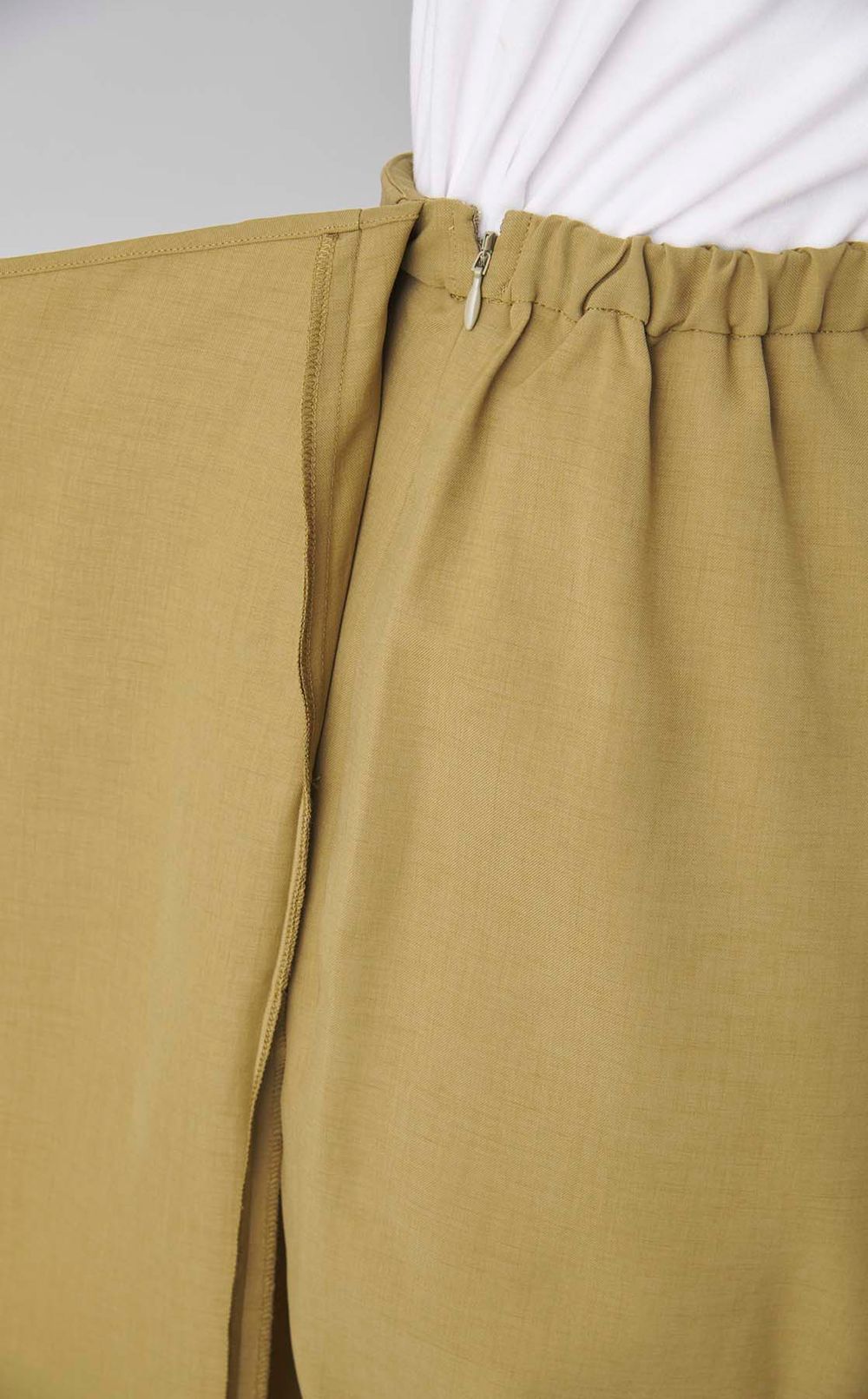 スカートレイヤードサテンパンツ