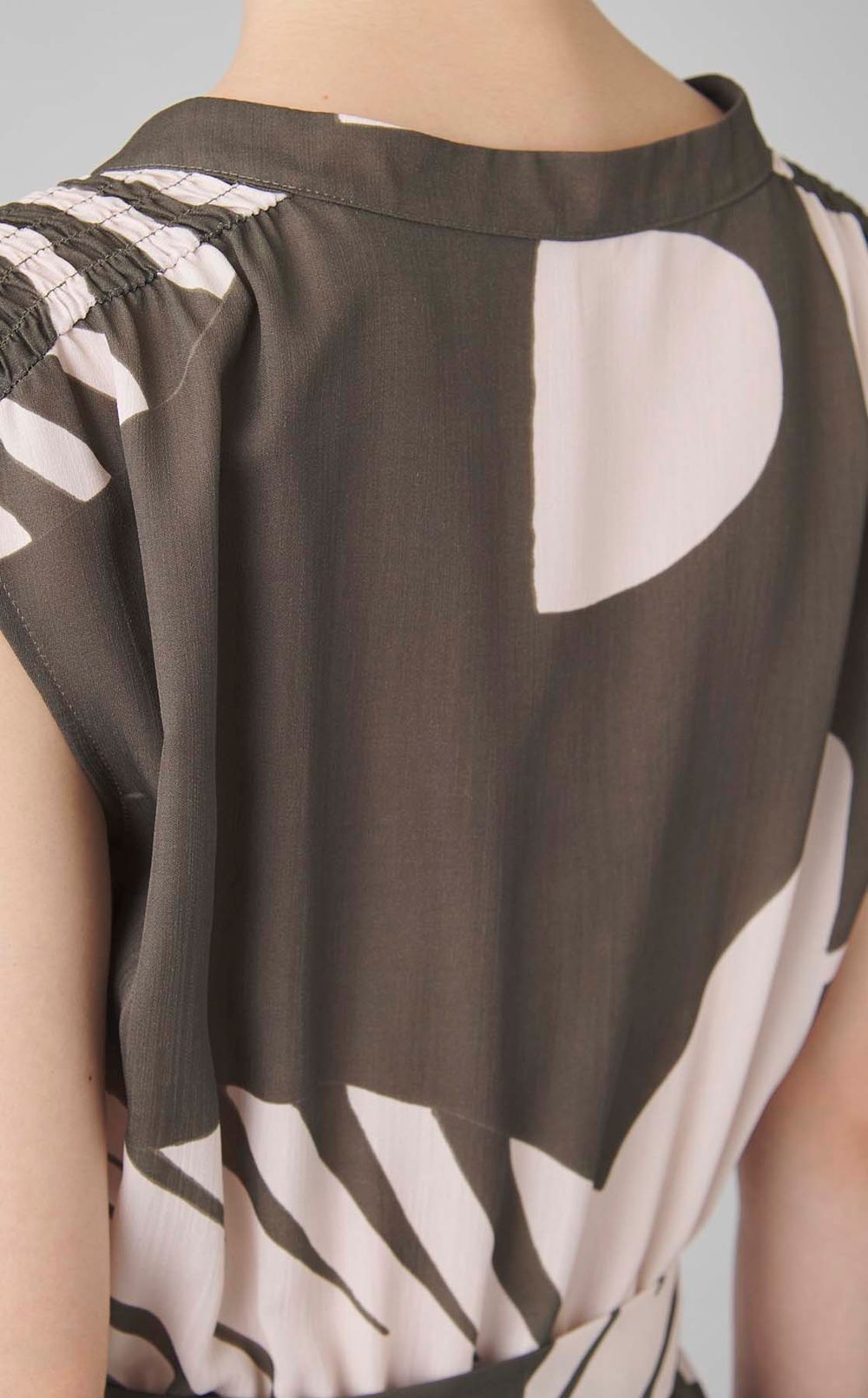 ゼブラプリントマキシワンピース