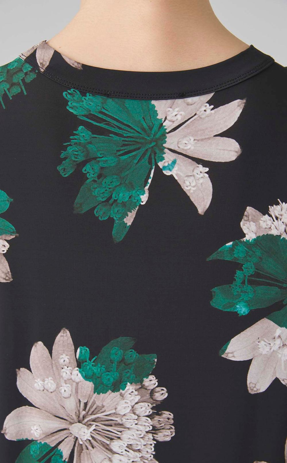 フラワープリントジャージーワンピース