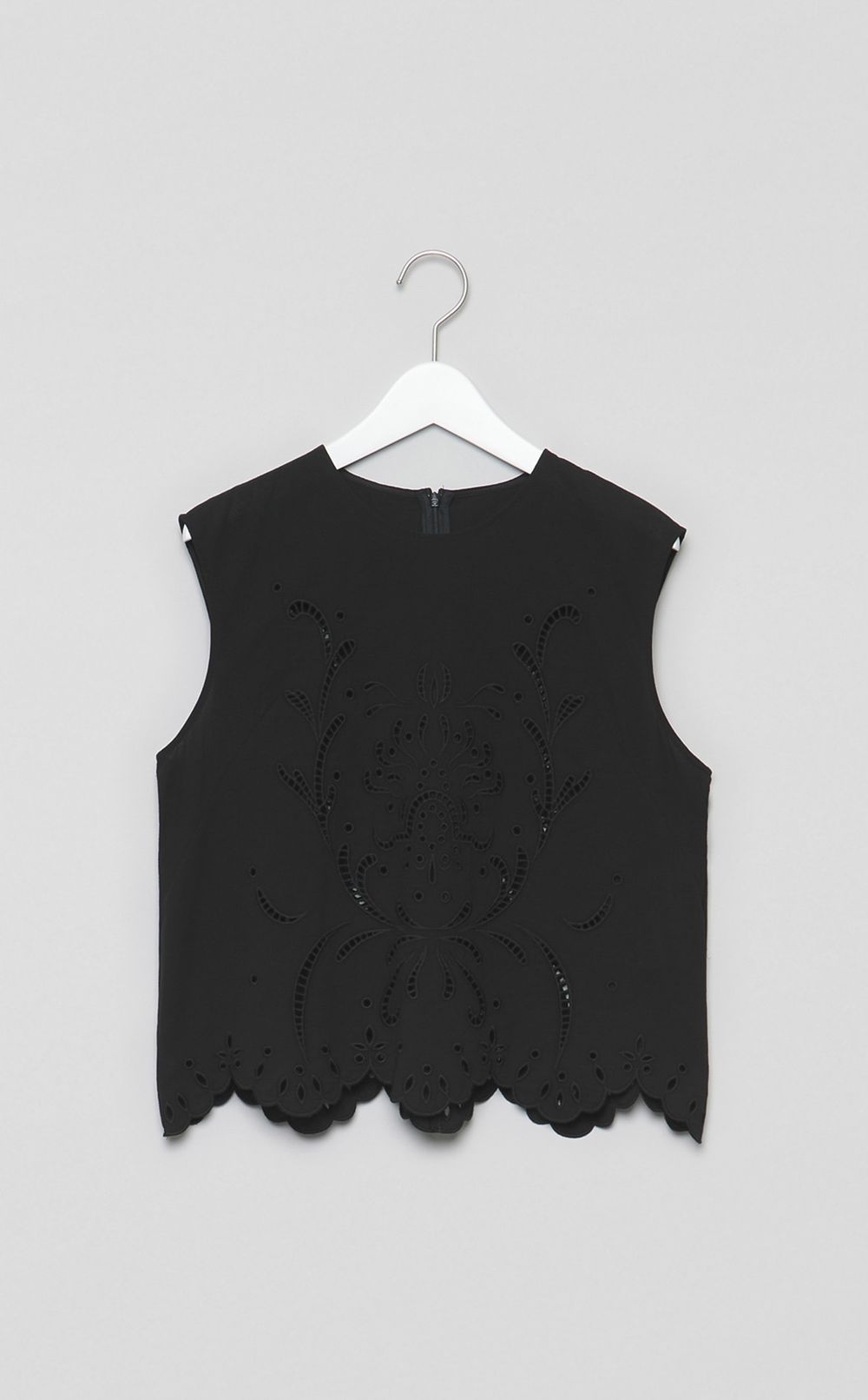 コットンエンブロイダリーブラウス