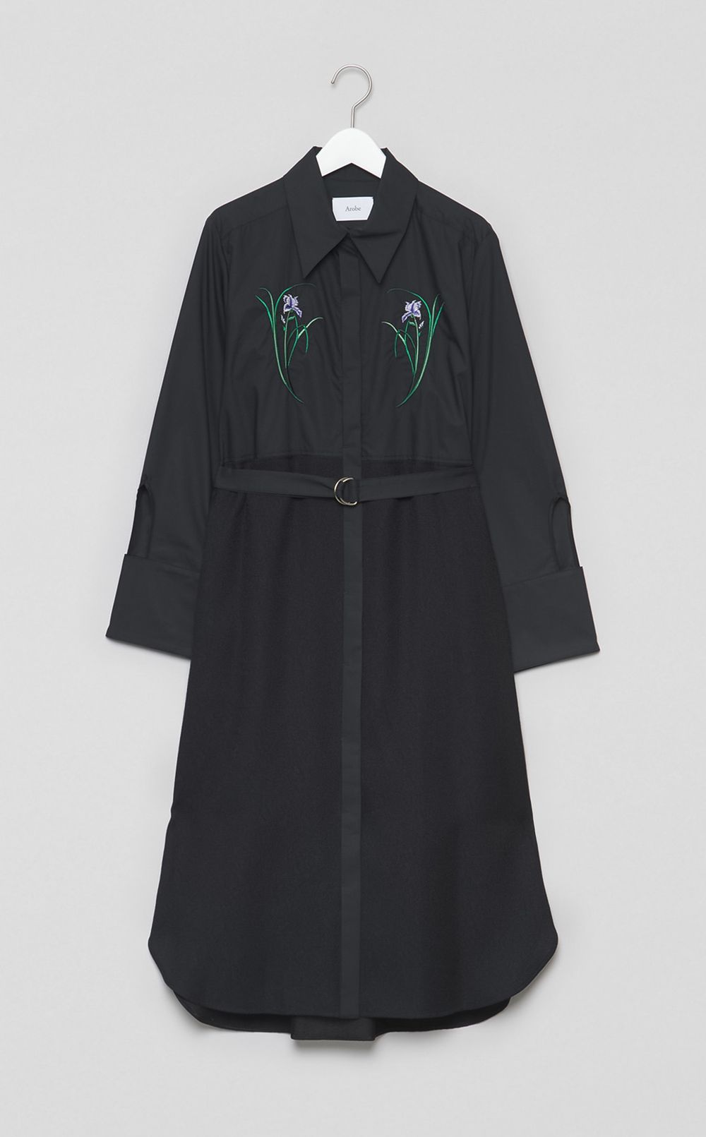 エンブロイダリーワンピース