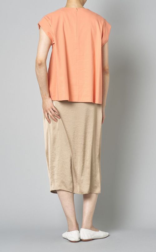 リネンノースリーブブラウス