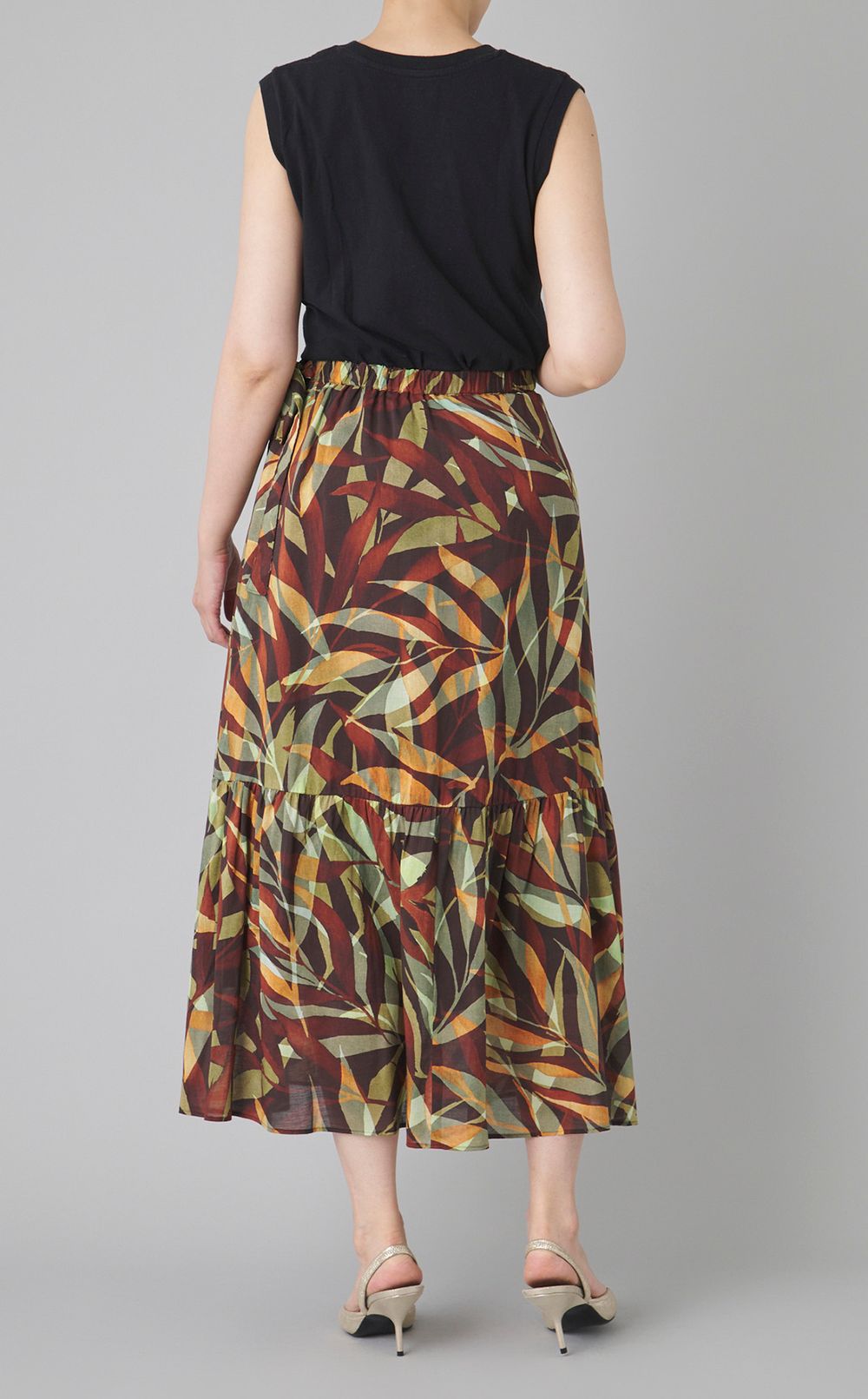 リーフプリントロングギャザースカート