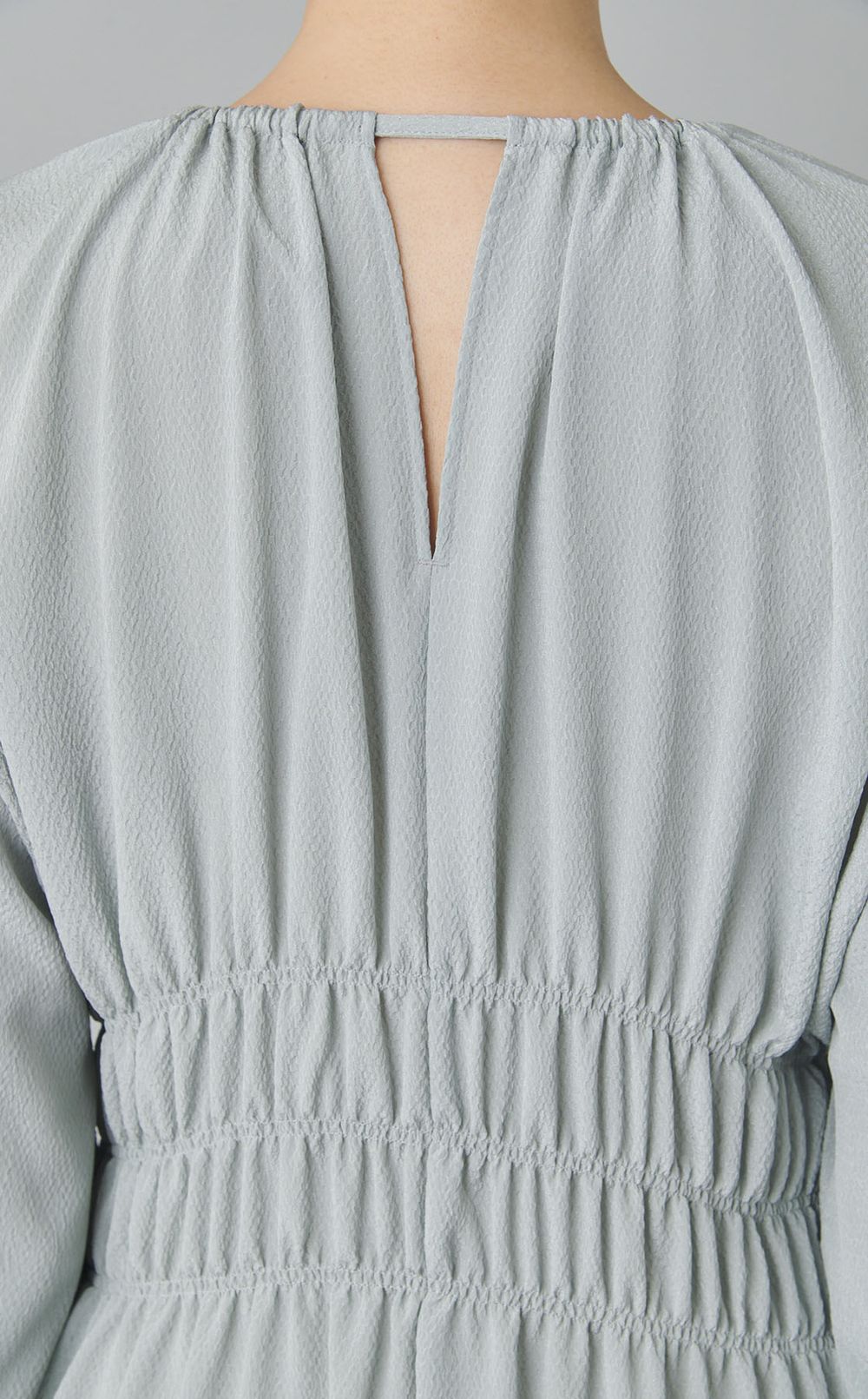 シャーリングギャザーワンピース