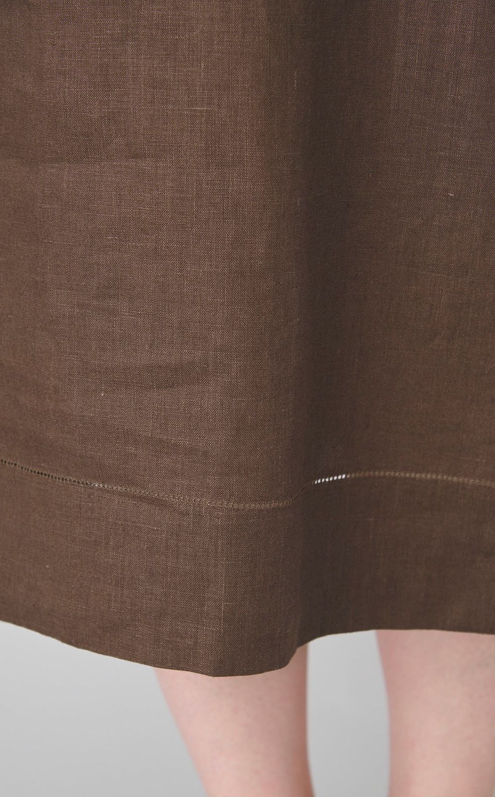 スムースリネンVネックワンピース