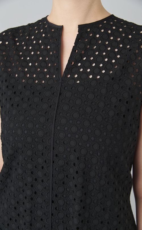 サークルエンブロイダリーワンピース