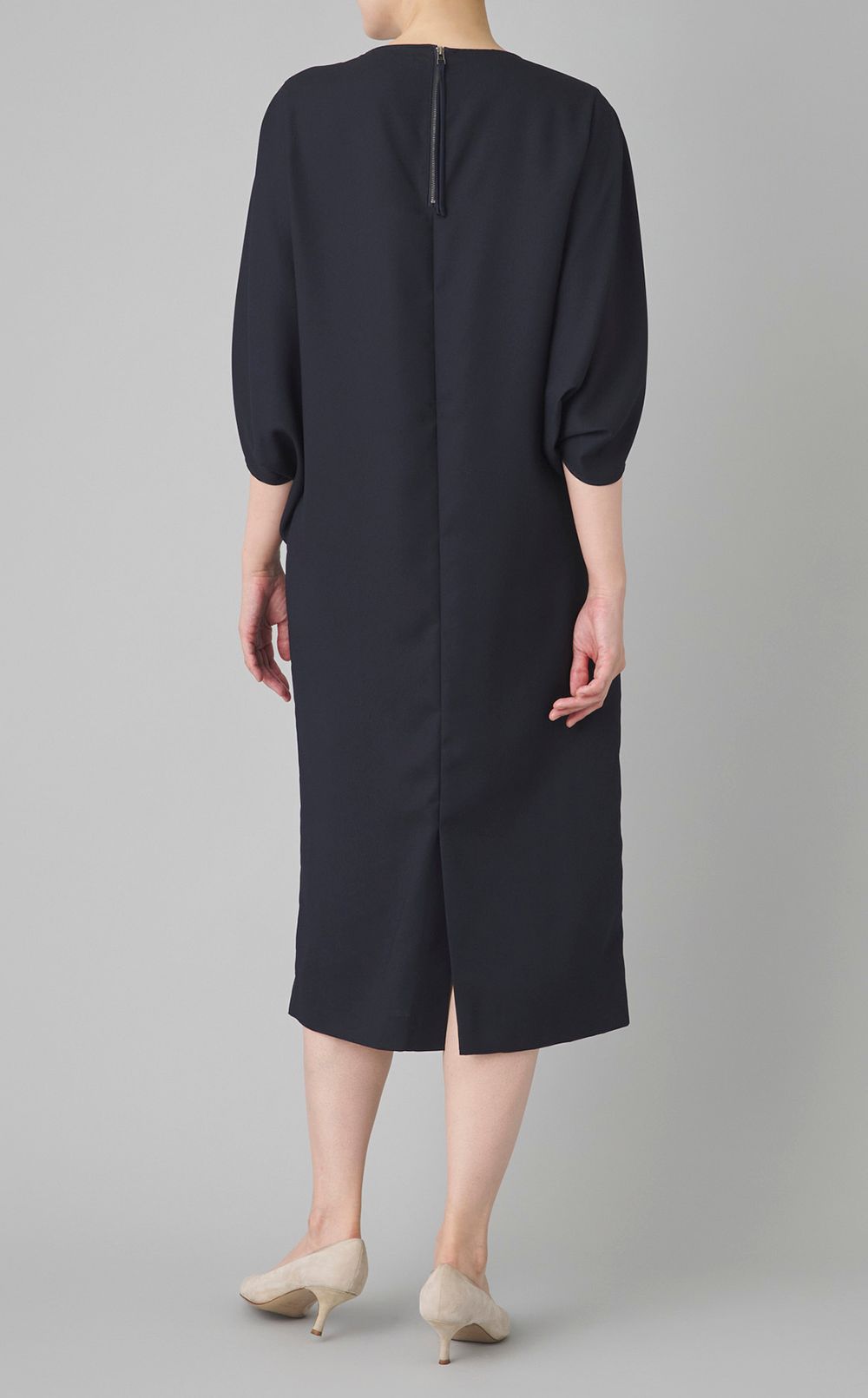 バックサテンドルマンスリーブワンピース