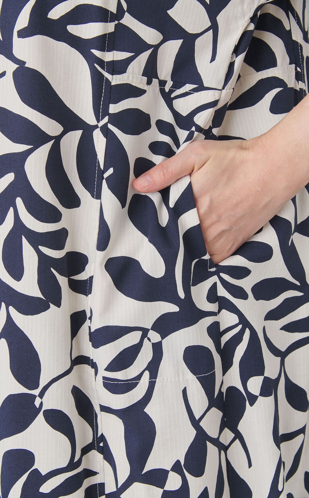 ボタニカルプリントワンピース