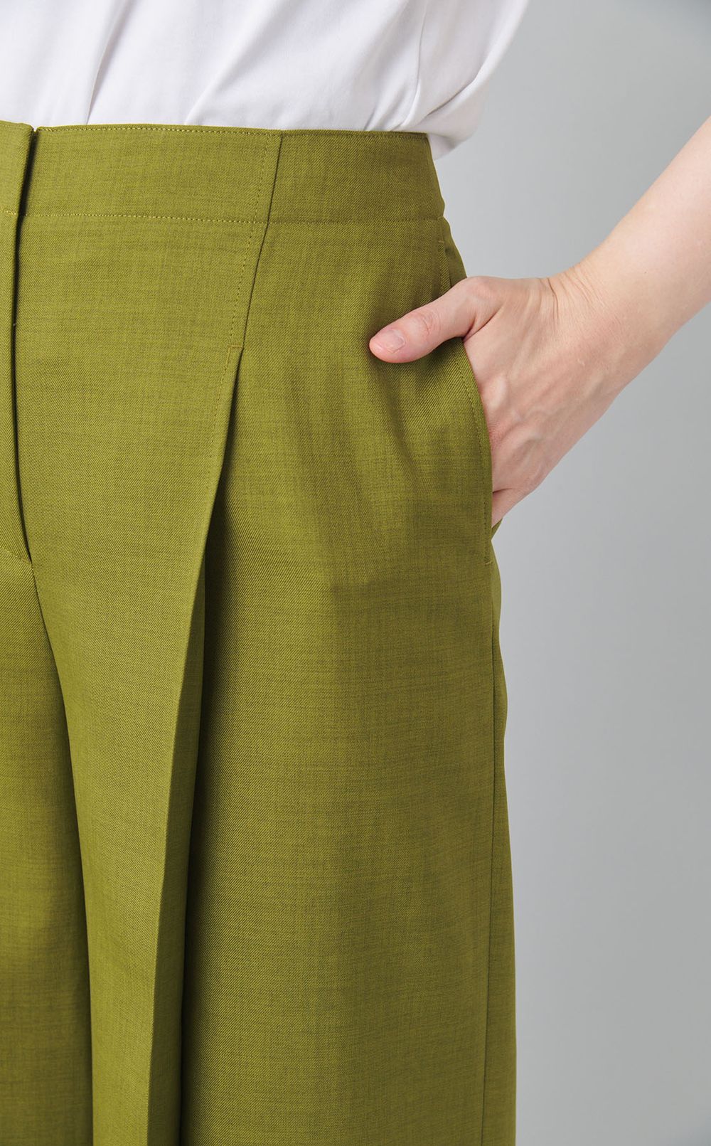 ツイルプリーツパンツ