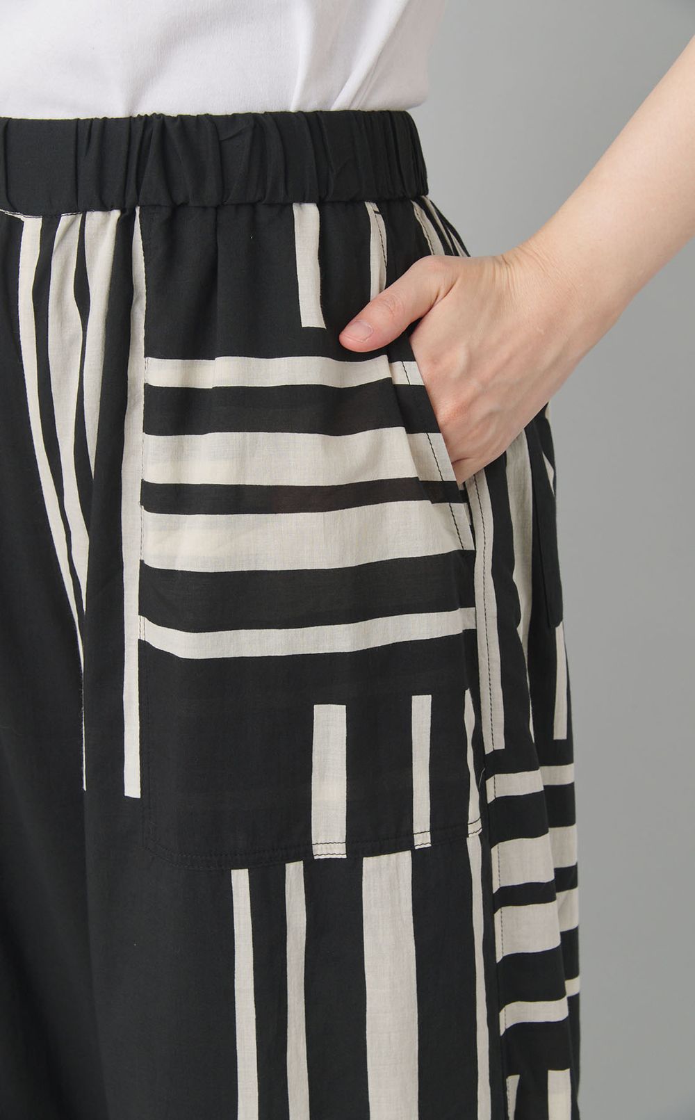 プリントワイドパンツ