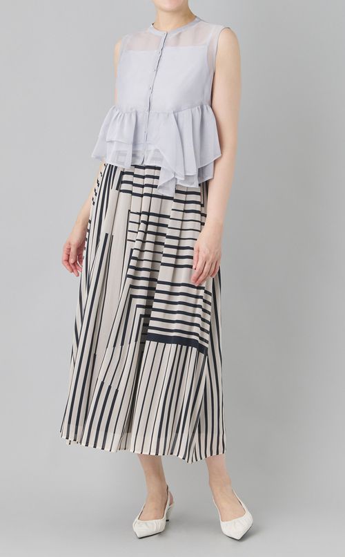 ラッフルペプラムシアーブラウス