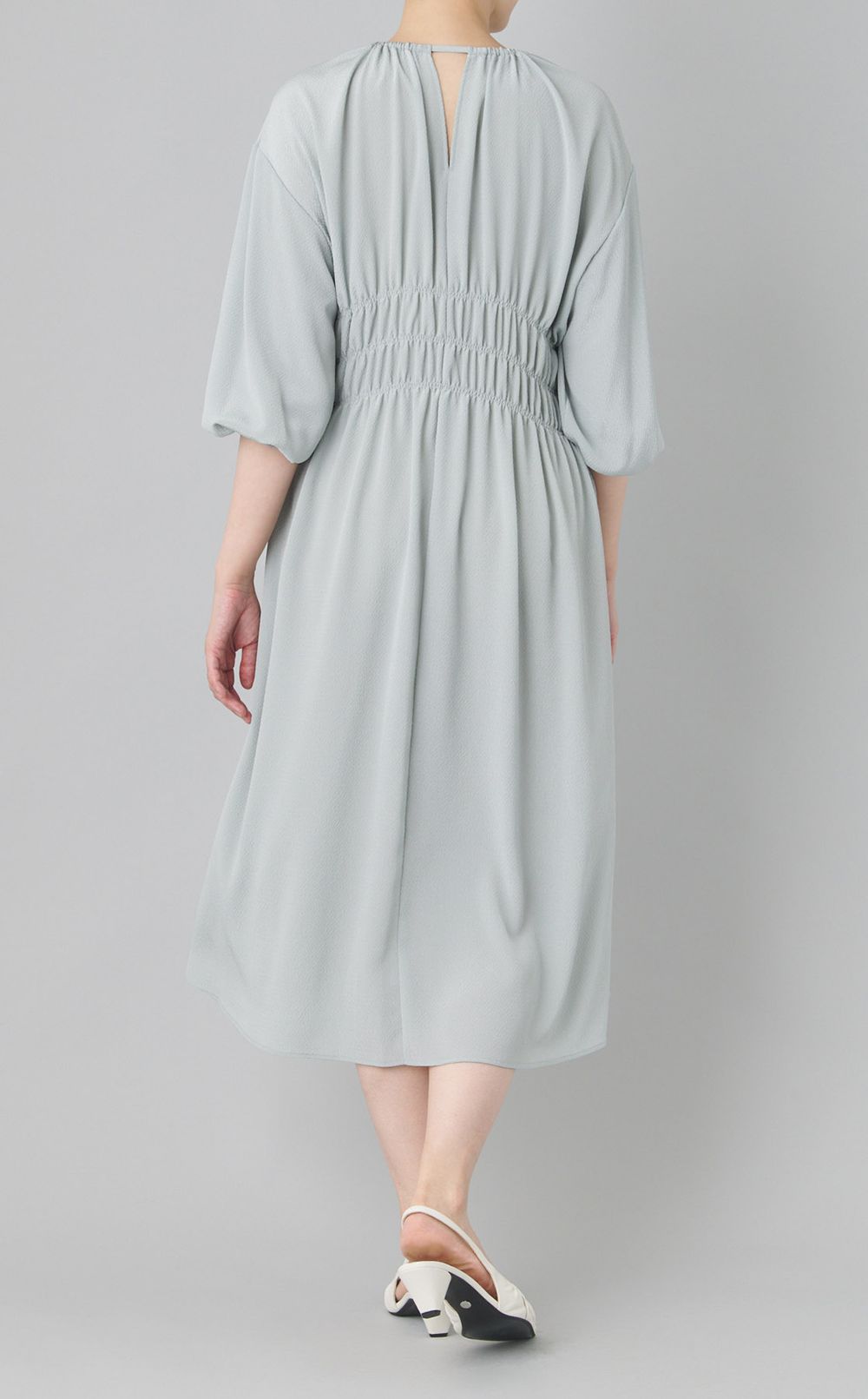 シャーリングギャザーワンピース