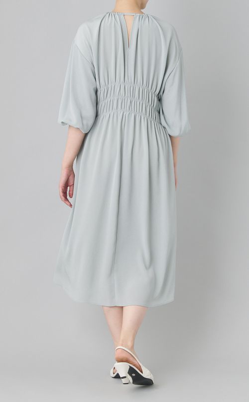 シャーリングギャザーワンピース