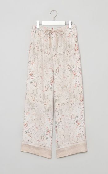 フラワープリントパンツ