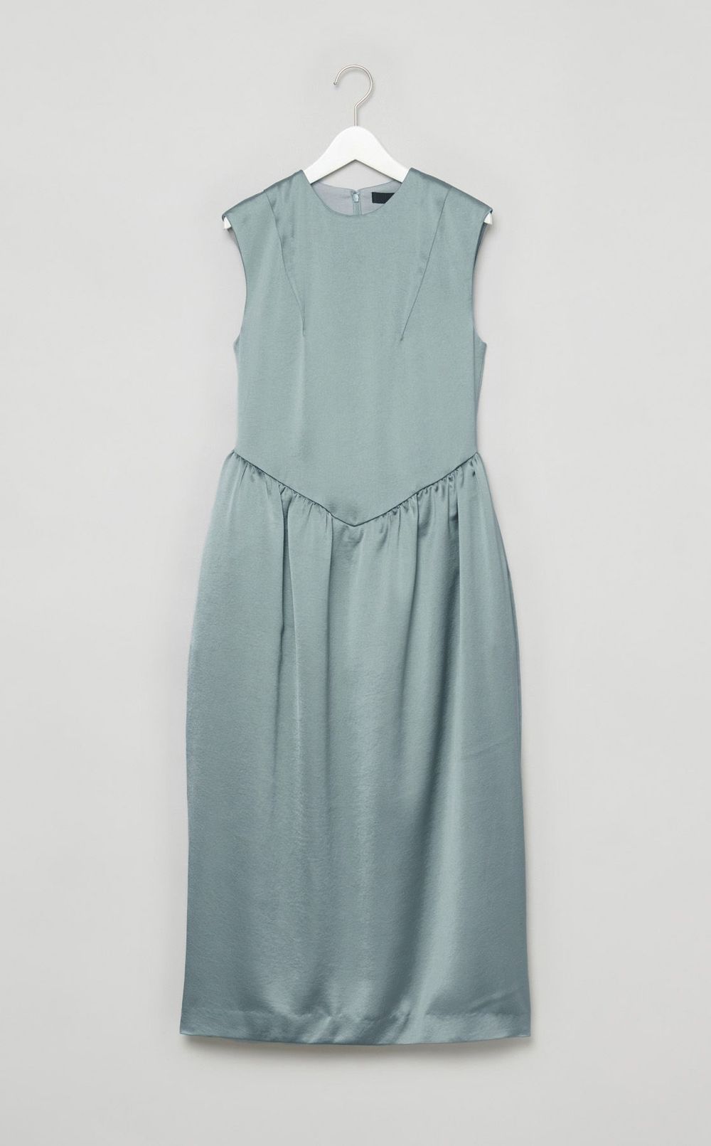 ウエストギャザードレス