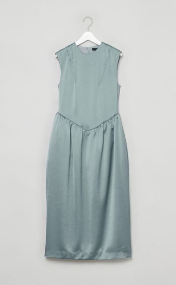 ウエストギャザードレス