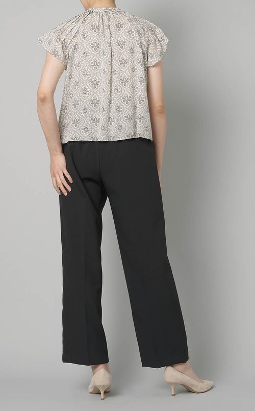 プリントバタフライスリーブブラウス