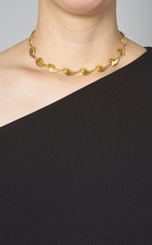 フロウイングモチーフネックレス