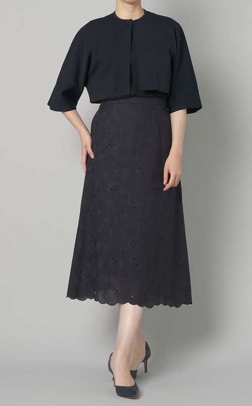 ボイルフラワー刺繍フレアスカート