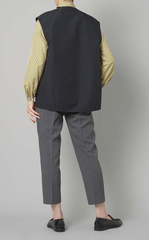 ピンドットマトラッセベスト