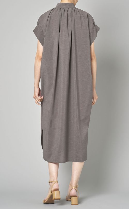 スタンドカラーギャザーワンピース