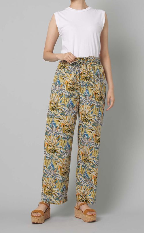 ボタニカルギャザーストレートパンツ