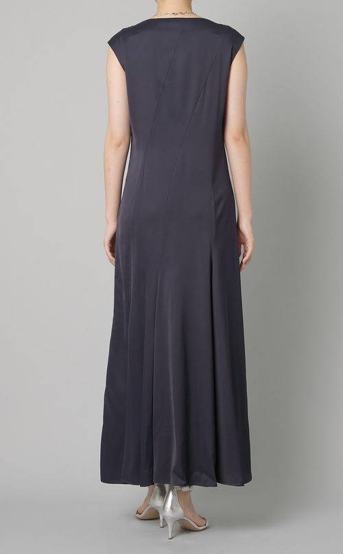 グロッシーサテンシームフレアワンピース