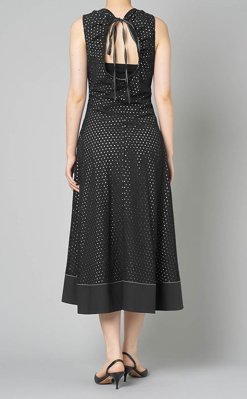 パンチングドットノースリーブワンピース