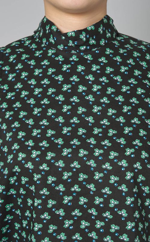 ボリュームスリーブブラウス