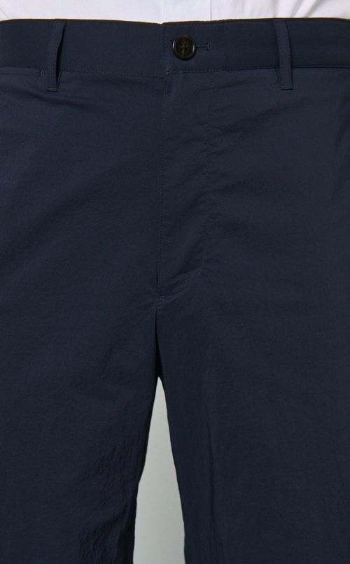 ナイロンテクスチャーパンツ