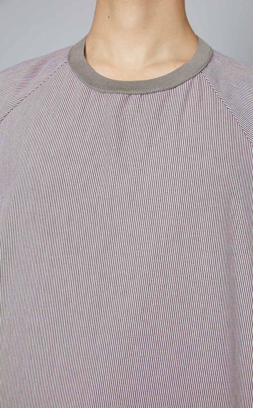 ストライプクルーネックシャツ