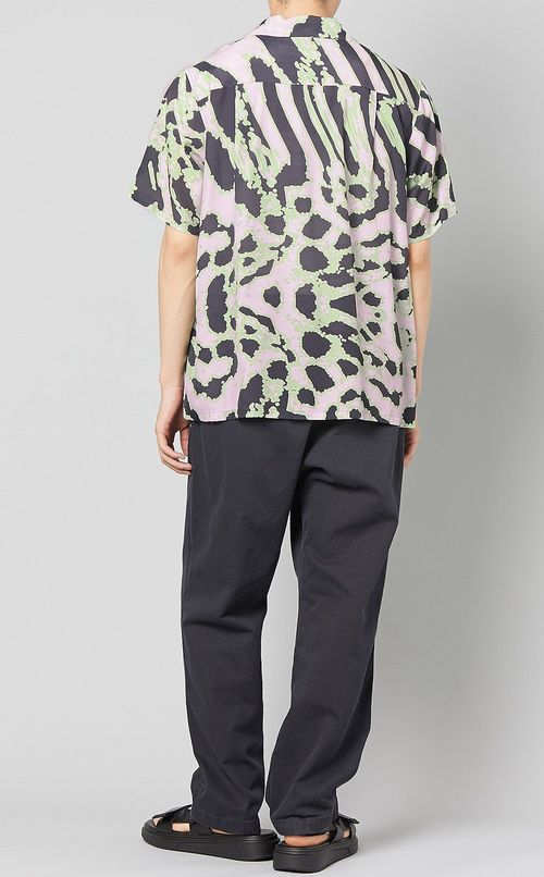 アニマルレーヨンショートスリーブシャツ