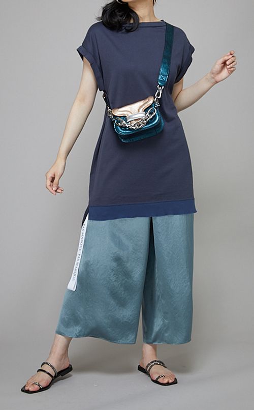 ドルマンロングカットソー