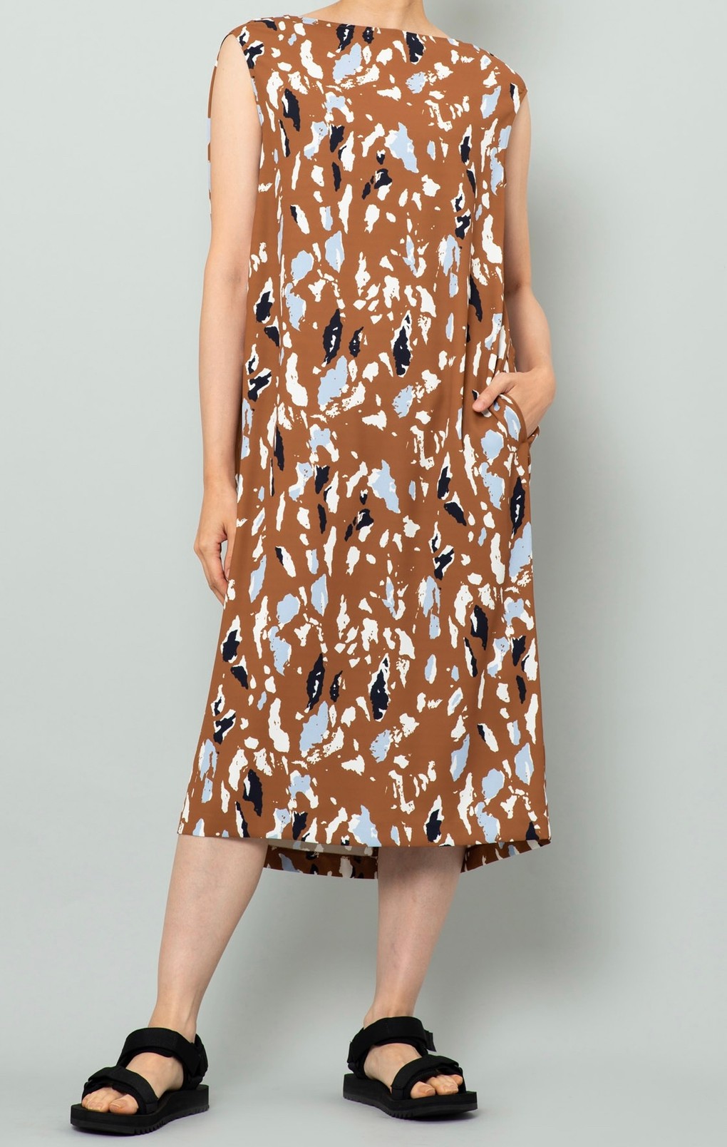 プリントノースリーブワンピース