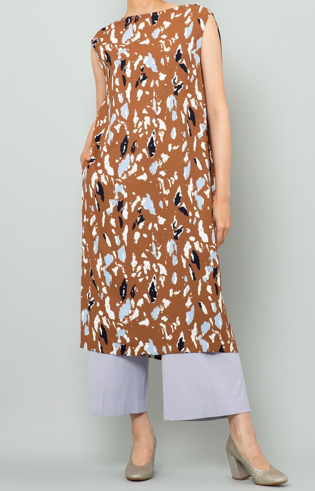 プリントノースリーブワンピース