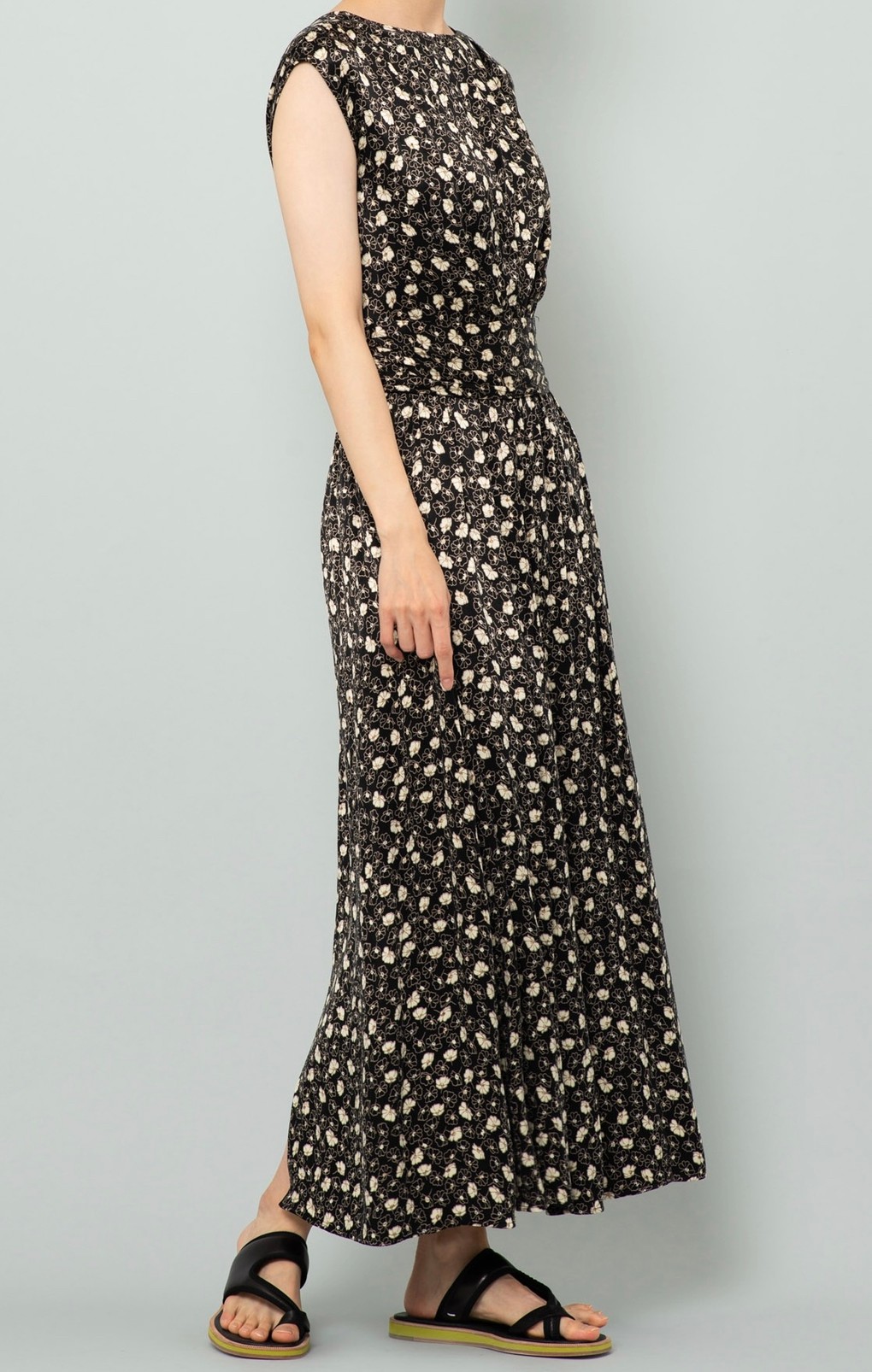 プリントタックワンピース