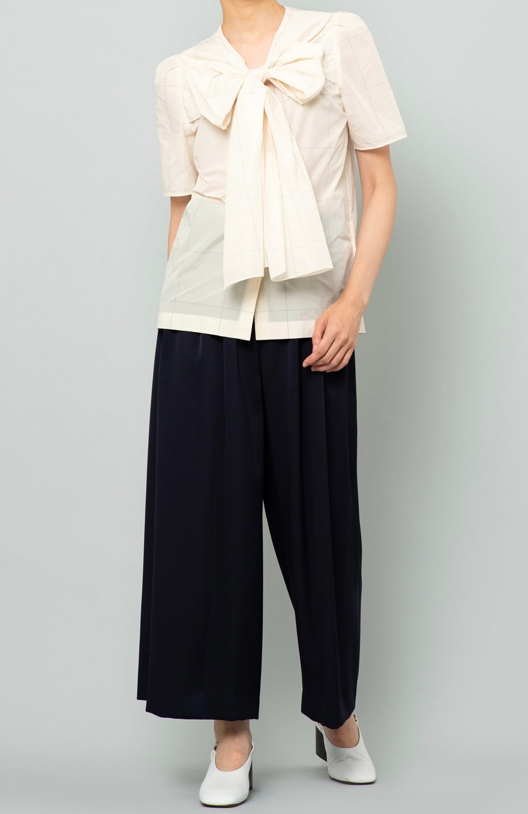 イージーワイドクロップドパンツ