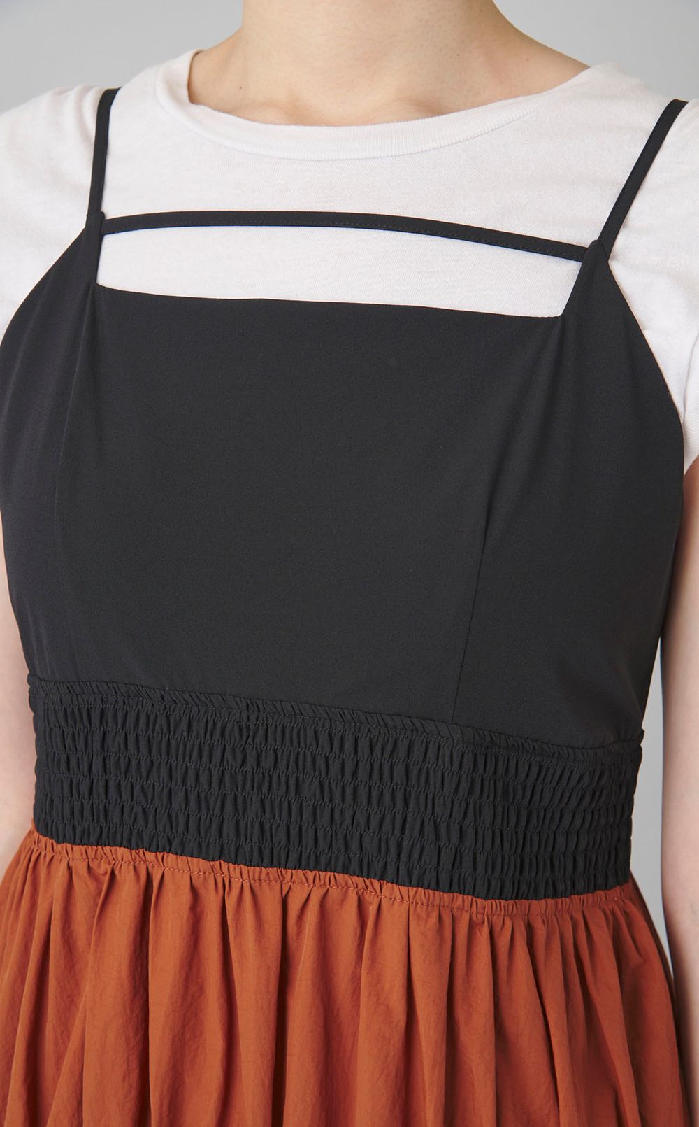 マルチカラーキャミソールワンピース