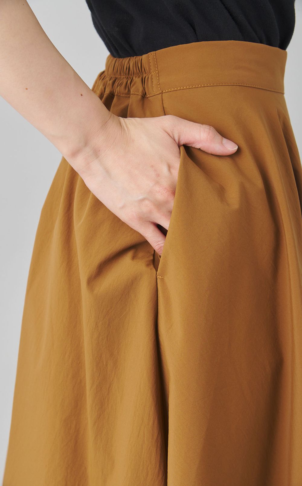 ランダムレイヤードフレアパンツ