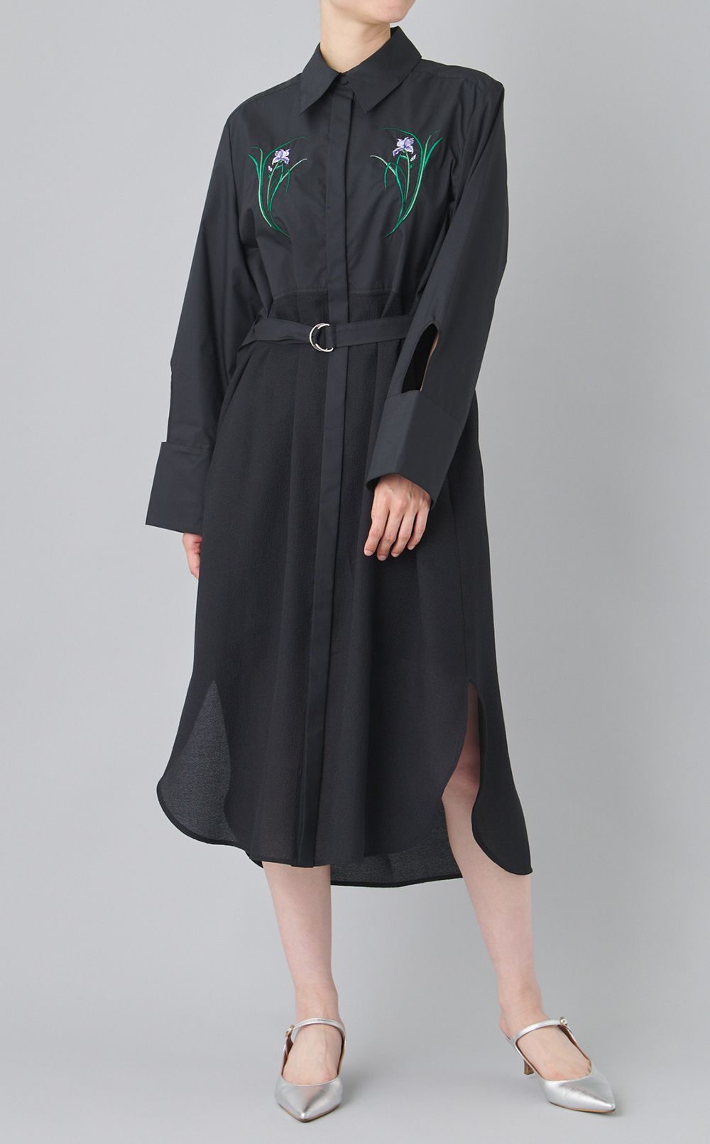 エンブロイダリーワンピース