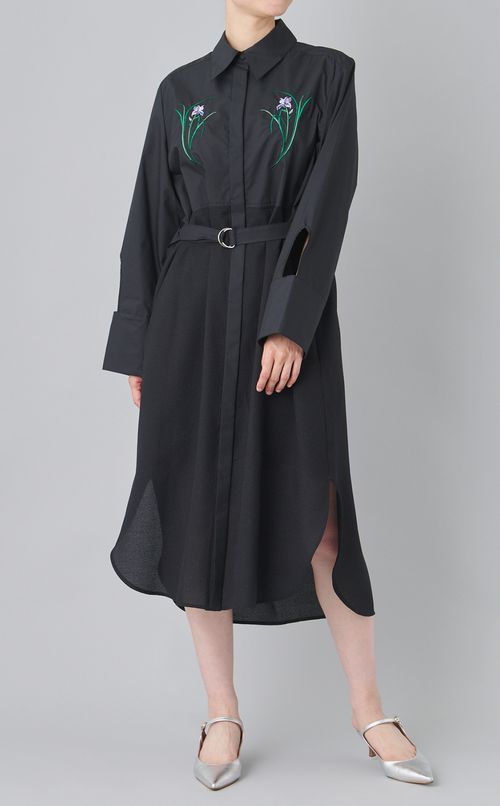 エンブロイダリーワンピース