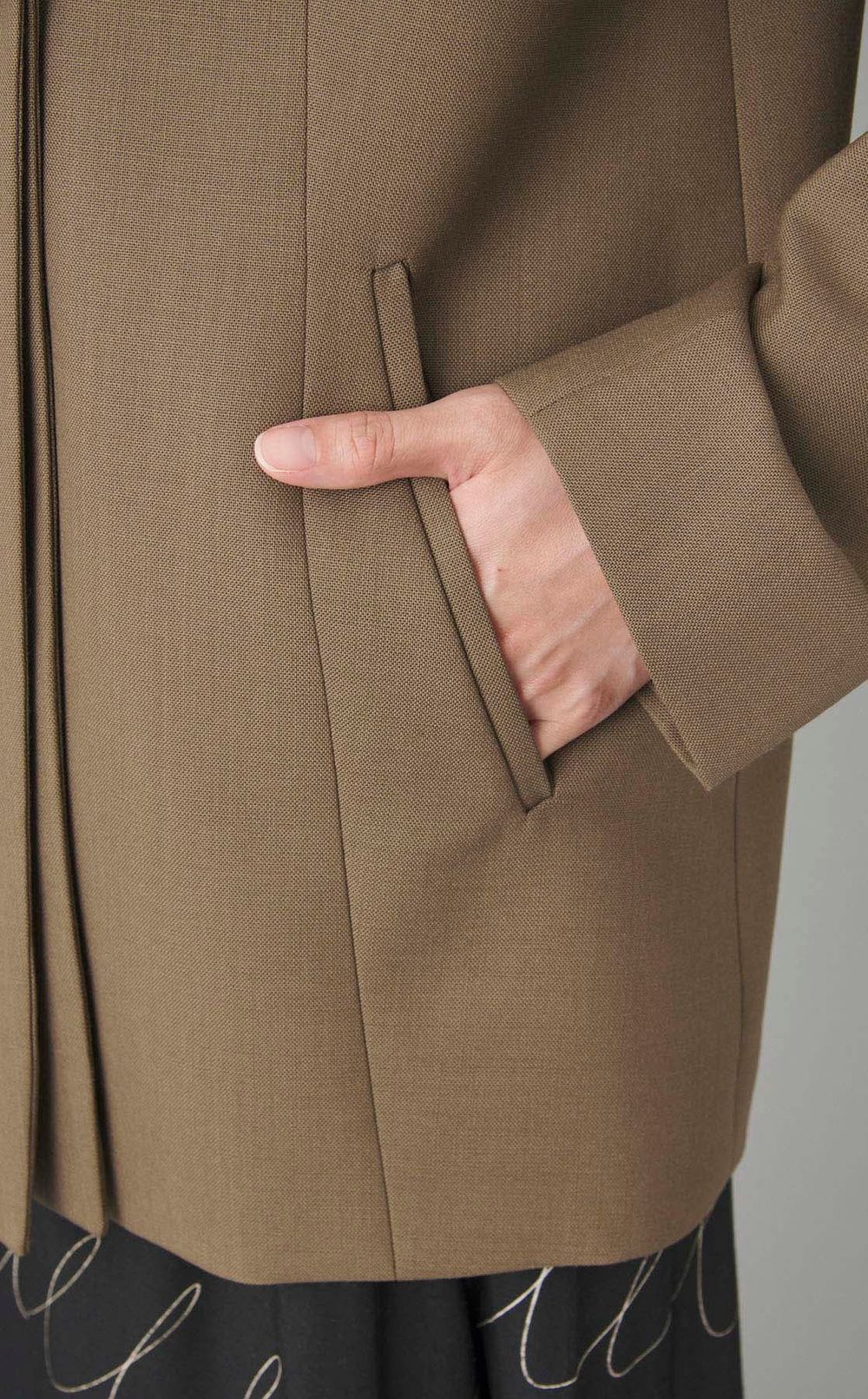 フロントドレープノーカラージャケット